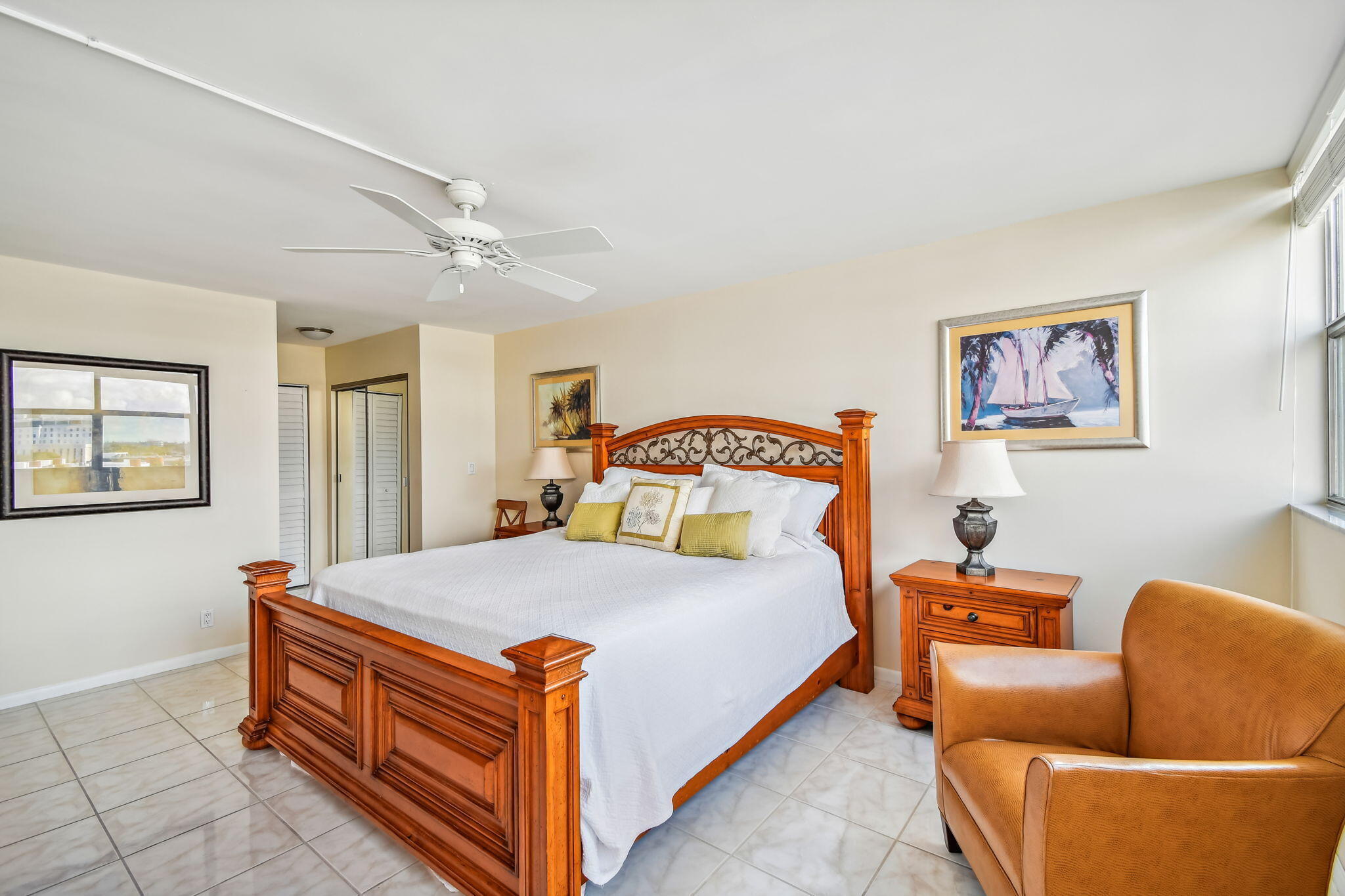 LAKE POINT TOWER CONDOMINIUM - Residential