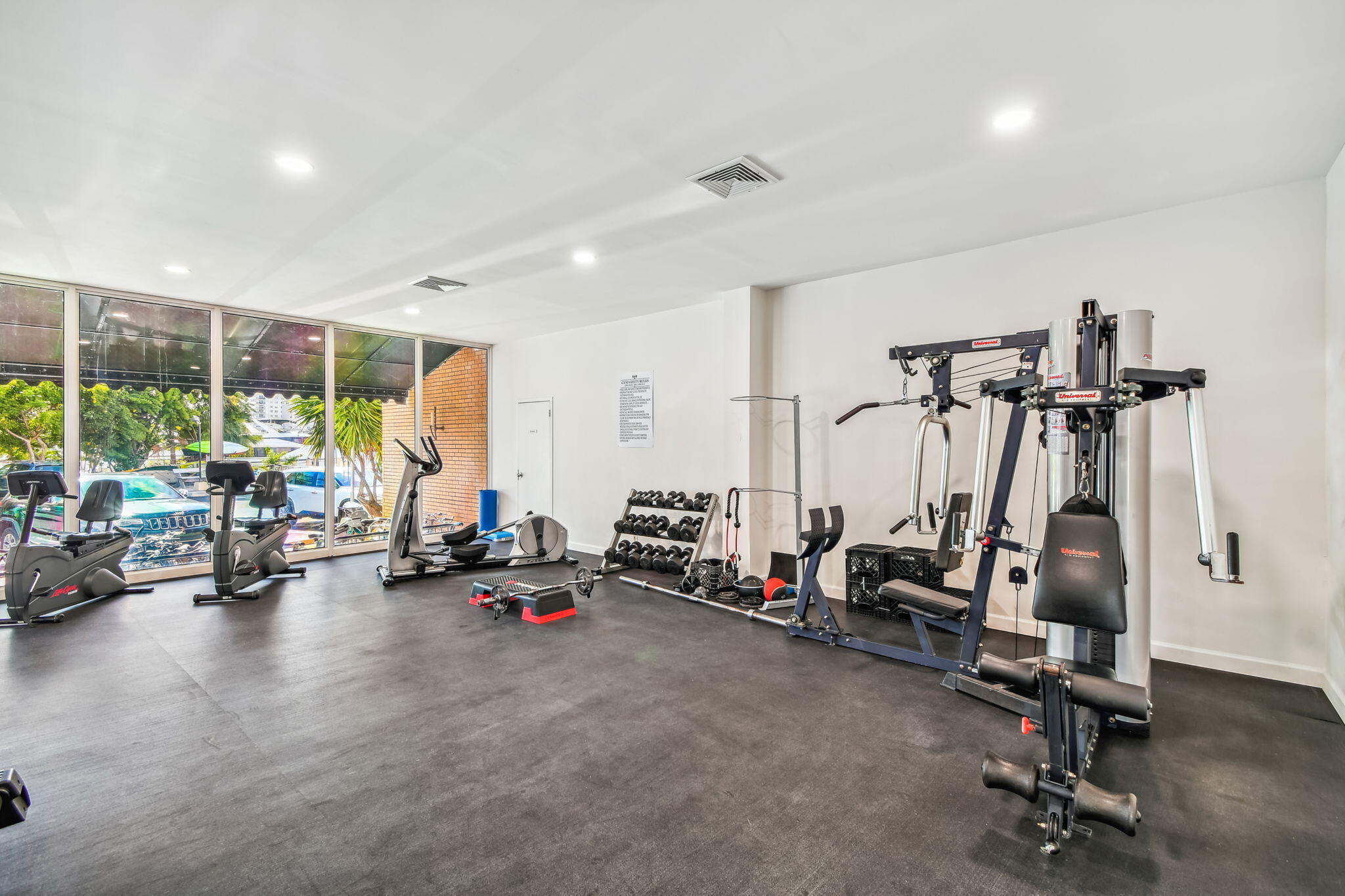 LAKE POINT TOWER CONDOMINIUM - Residential