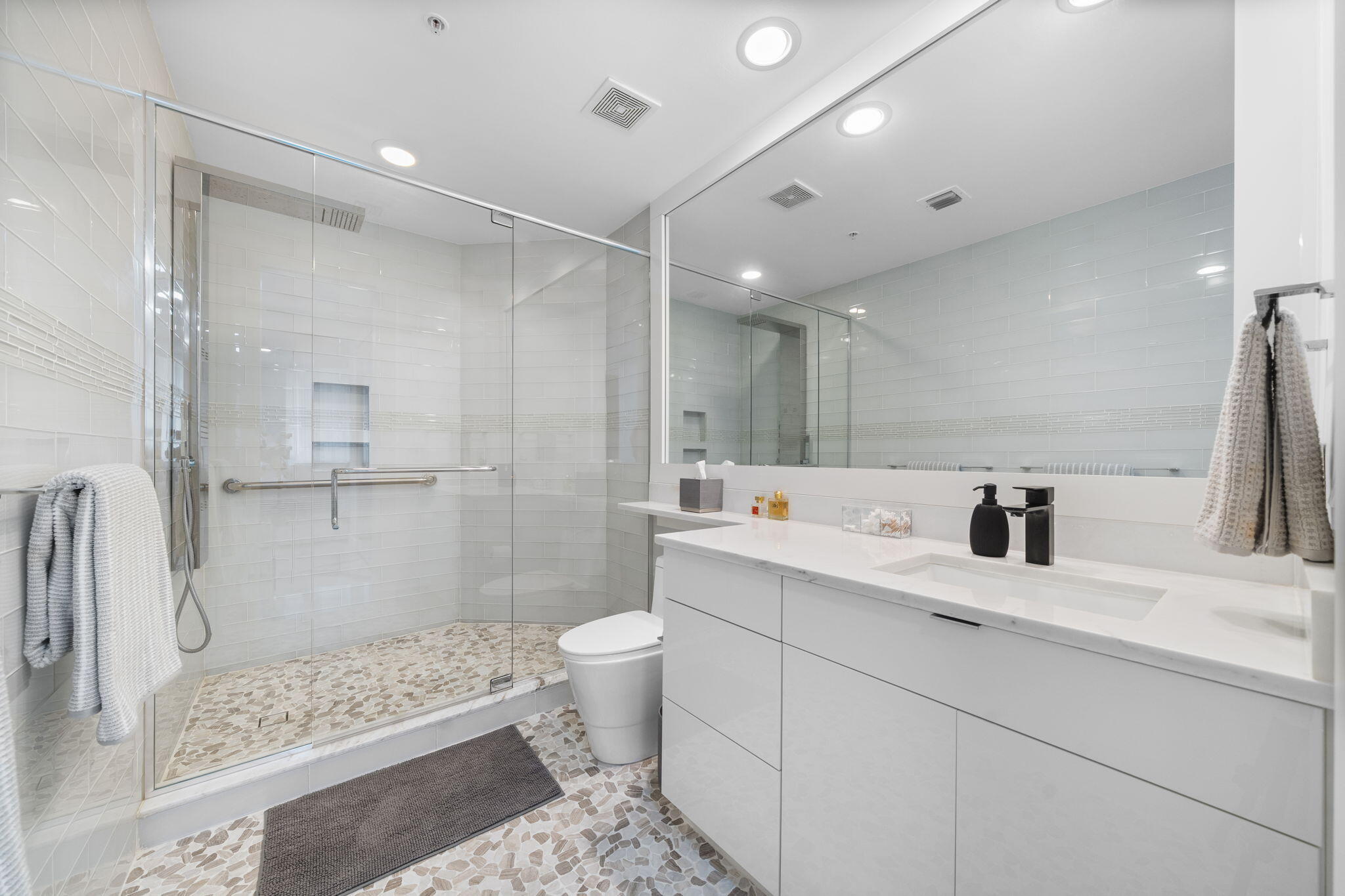 WATERGARDEN CONDO - Residential Lease