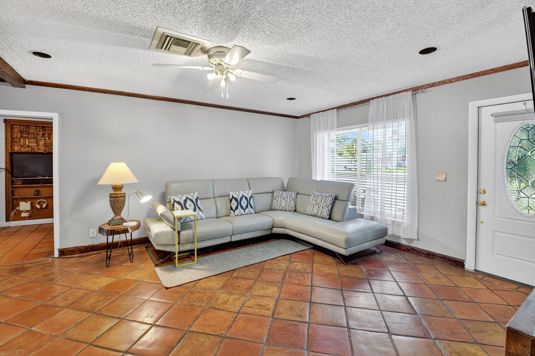 CONCEPT HOMES OF LANTANA - Residential