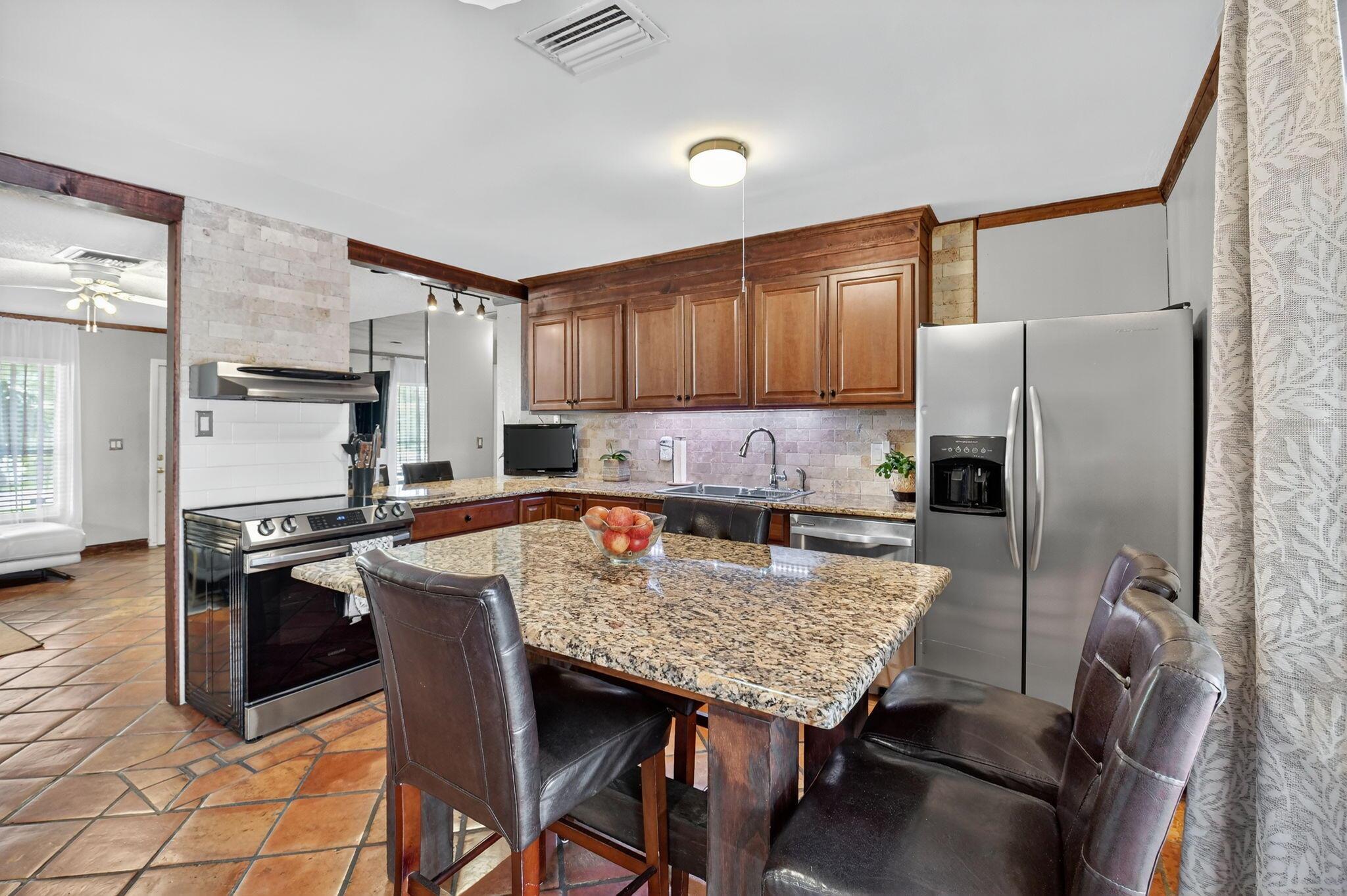 CONCEPT HOMES OF LANTANA - Residential