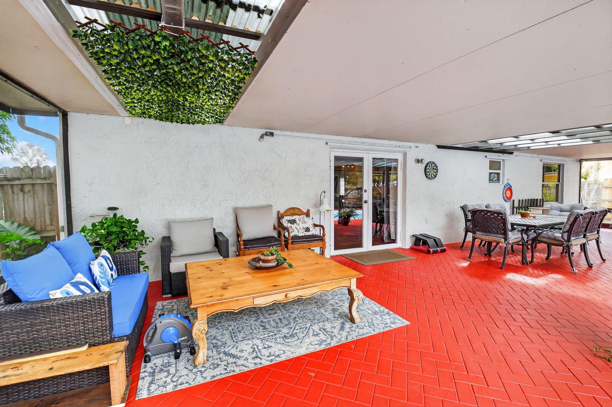 CONCEPT HOMES OF LANTANA - Residential