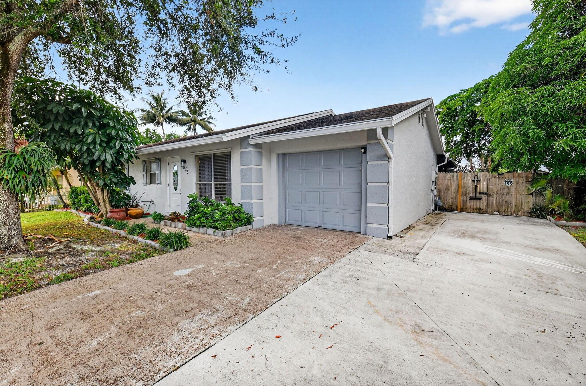 CONCEPT HOMES OF LANTANA - Residential