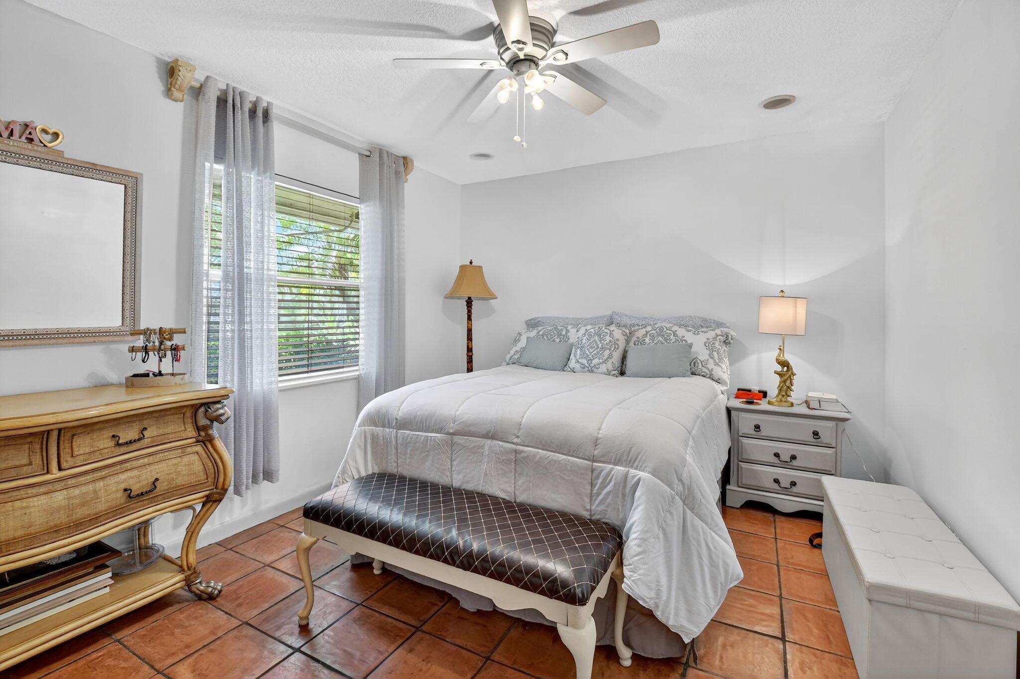 CONCEPT HOMES OF LANTANA - Residential