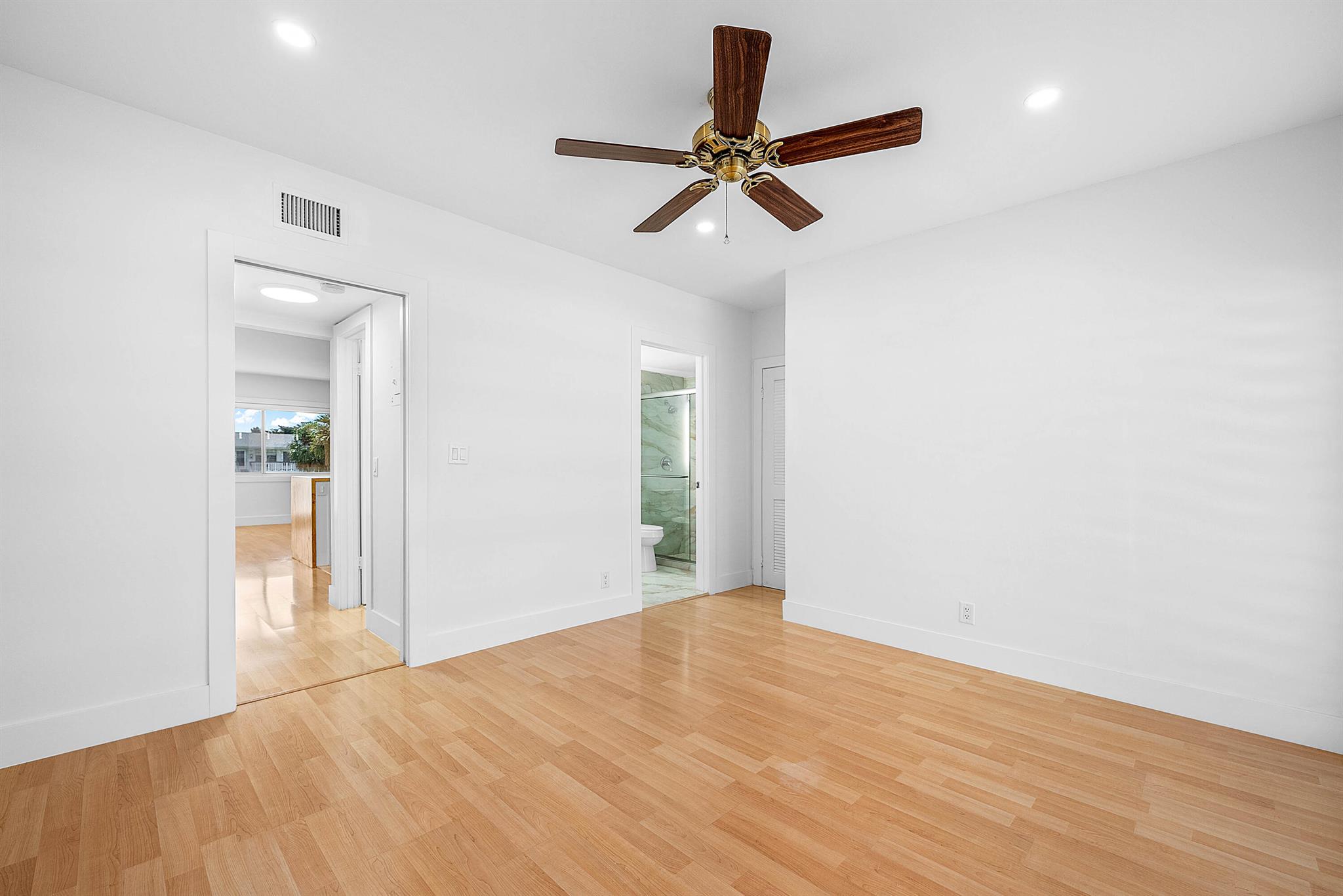 SALISBURY CONDOS - Residential Lease
