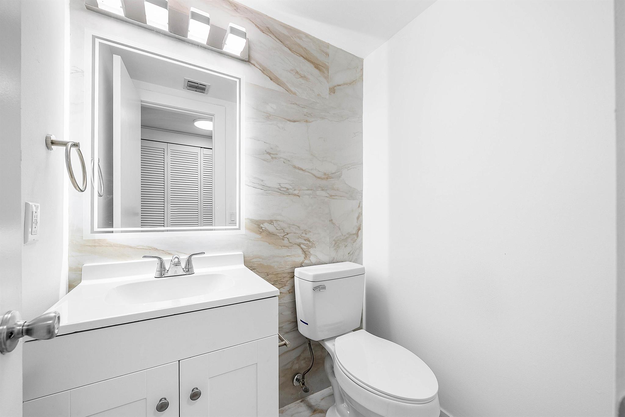 SALISBURY CONDOS - Residential Lease