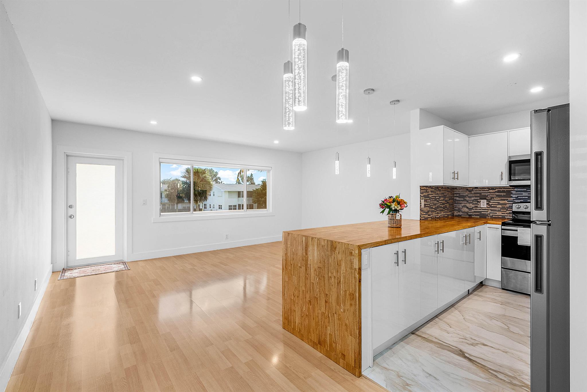 SALISBURY CONDOS - Residential Lease