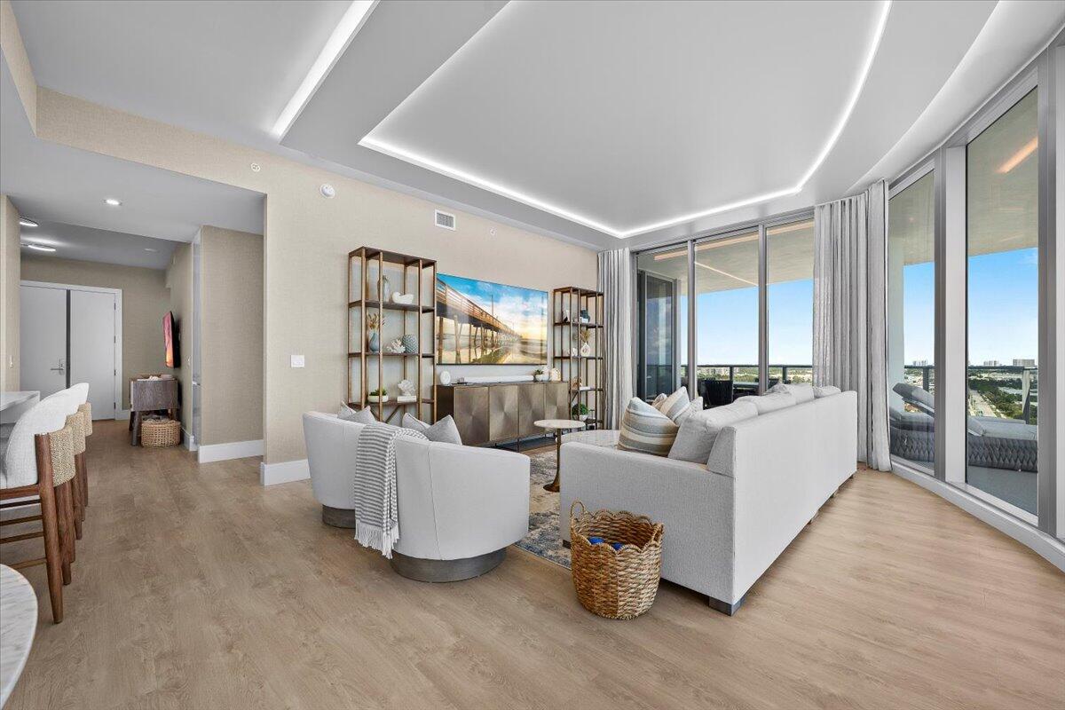 NAUTILUS 220 CONDOMINIUM - Residential Lease