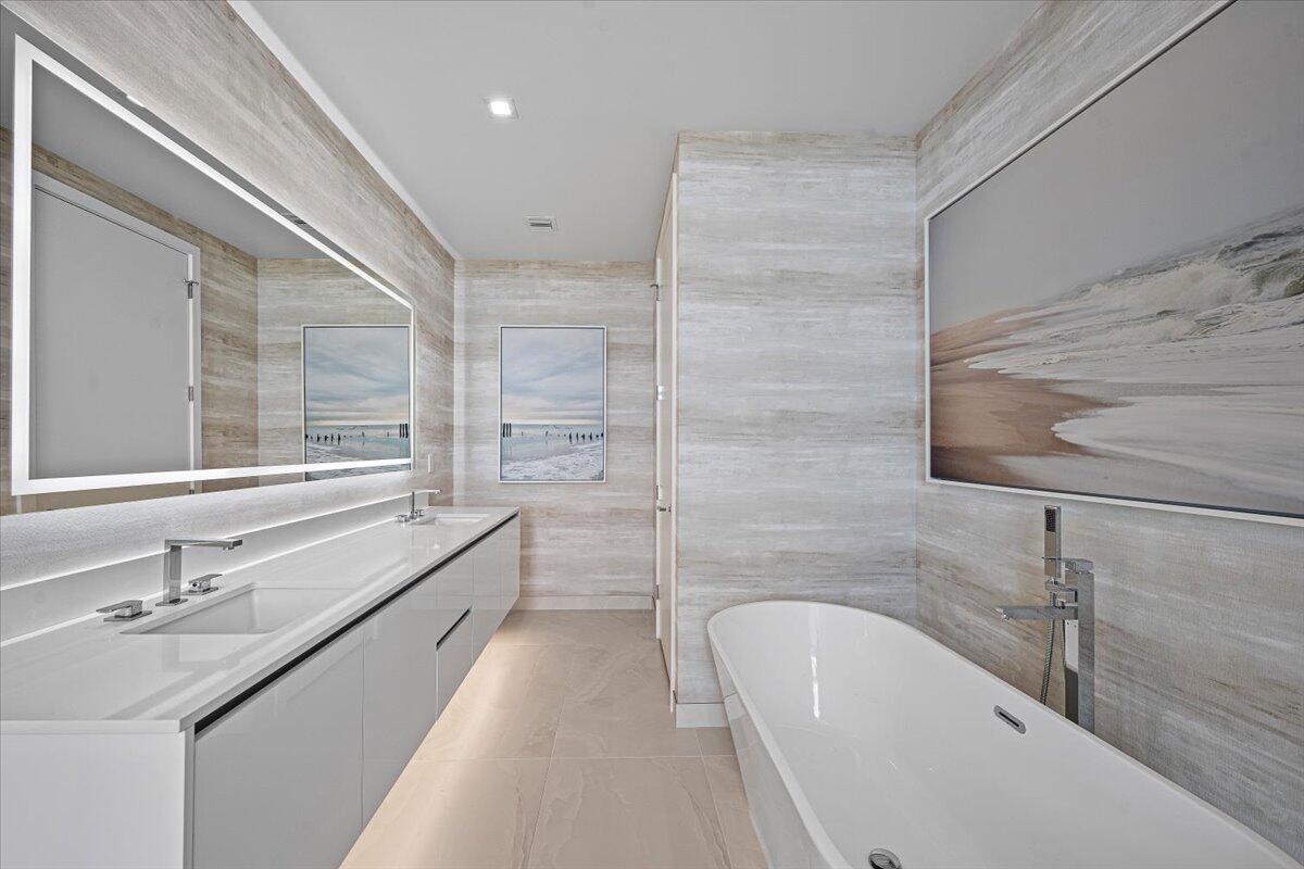 NAUTILUS 220 CONDOMINIUM - Residential Lease