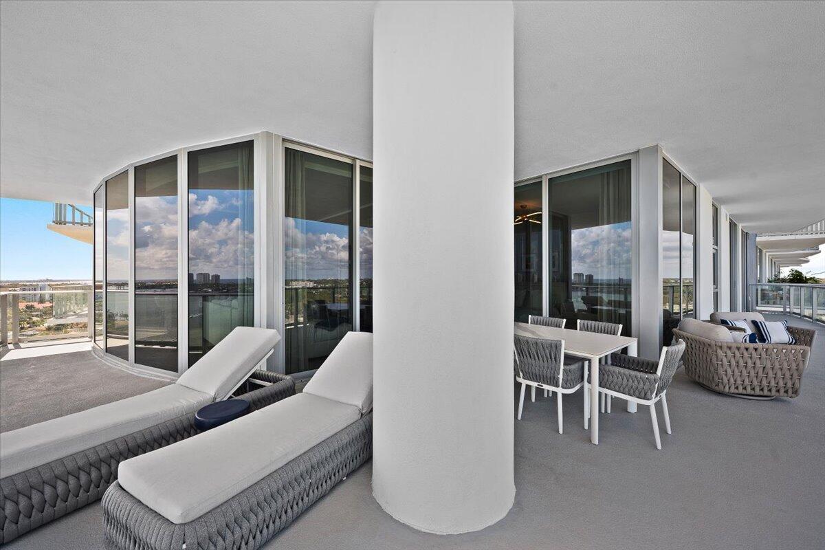 NAUTILUS 220 CONDOMINIUM - Residential Lease