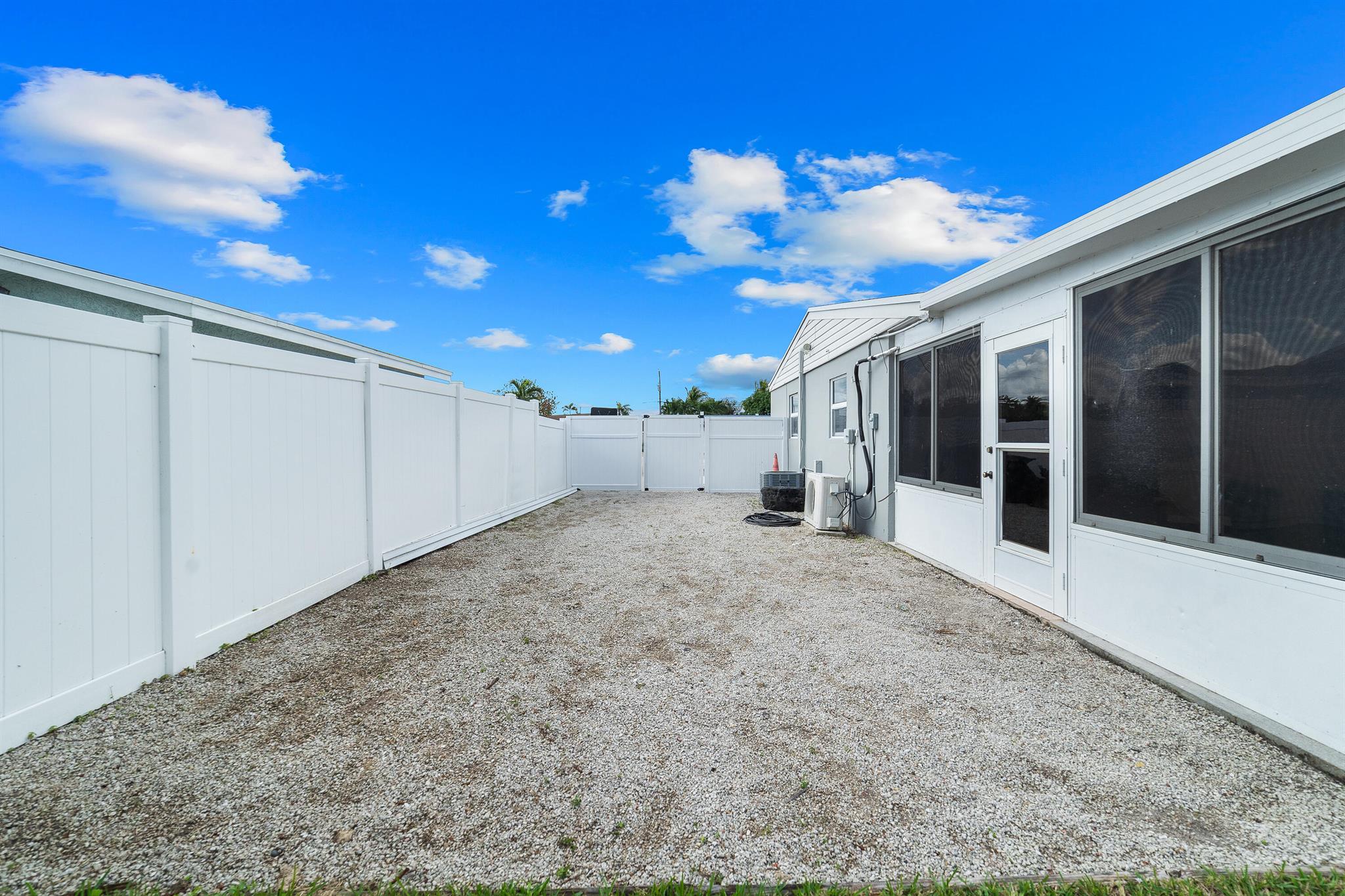 PALM BEACH SQUARE UNIT 1 - Residential