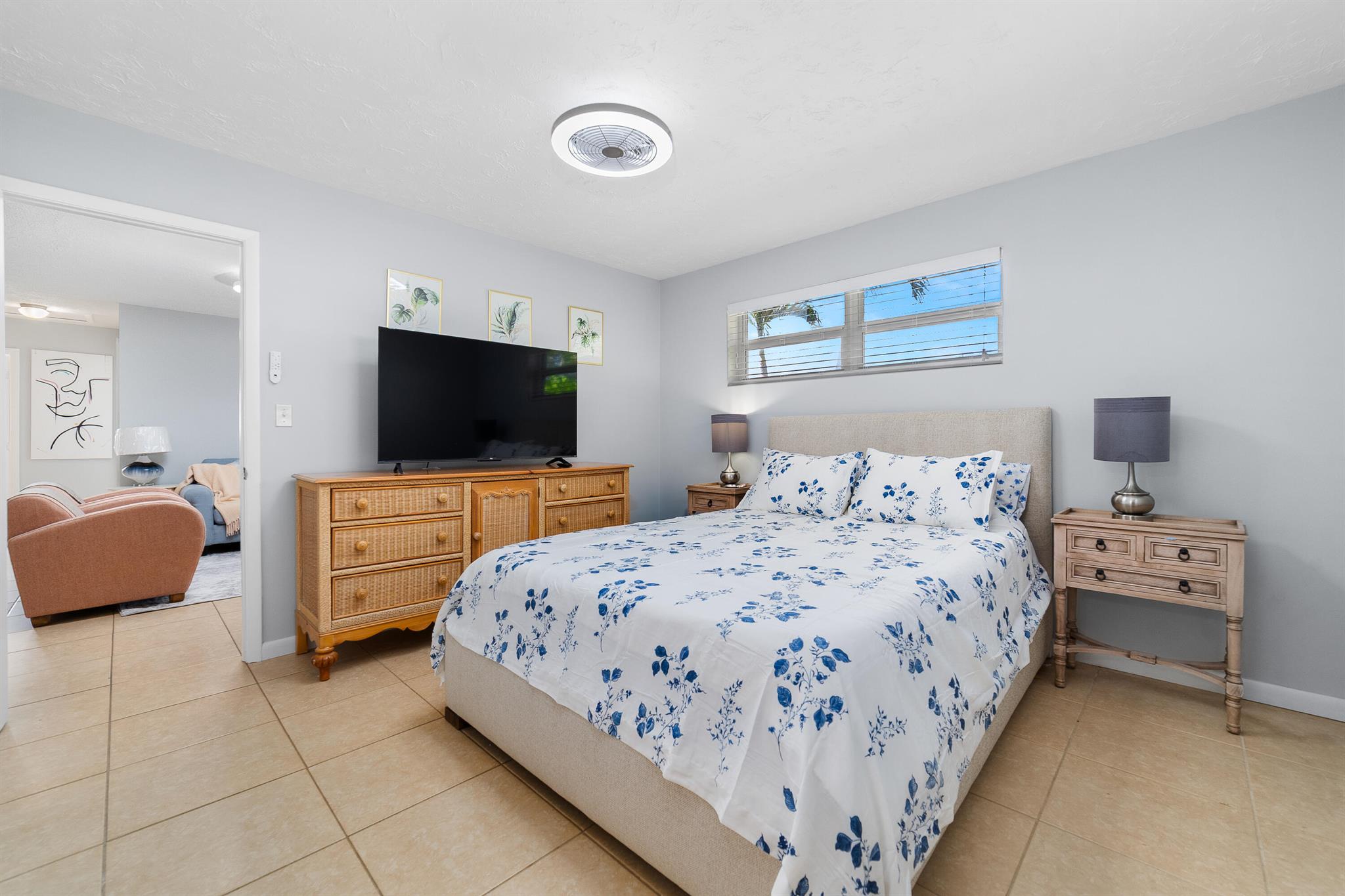 PALM BEACH SQUARE UNIT 1 - Residential