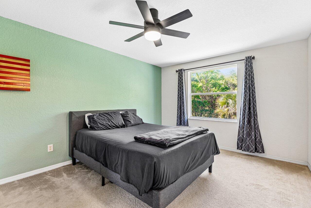 LEXINGTON LAKES - Residential