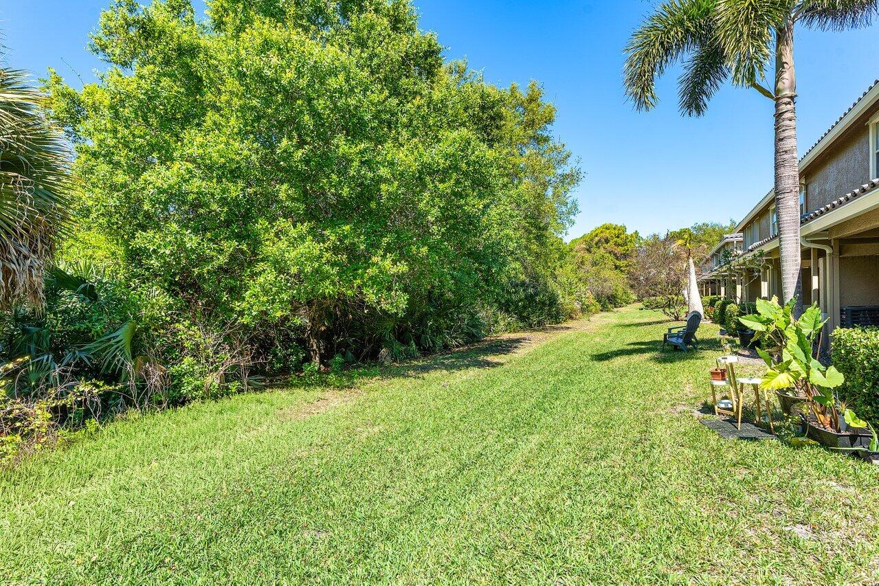 LEXINGTON LAKES - Residential