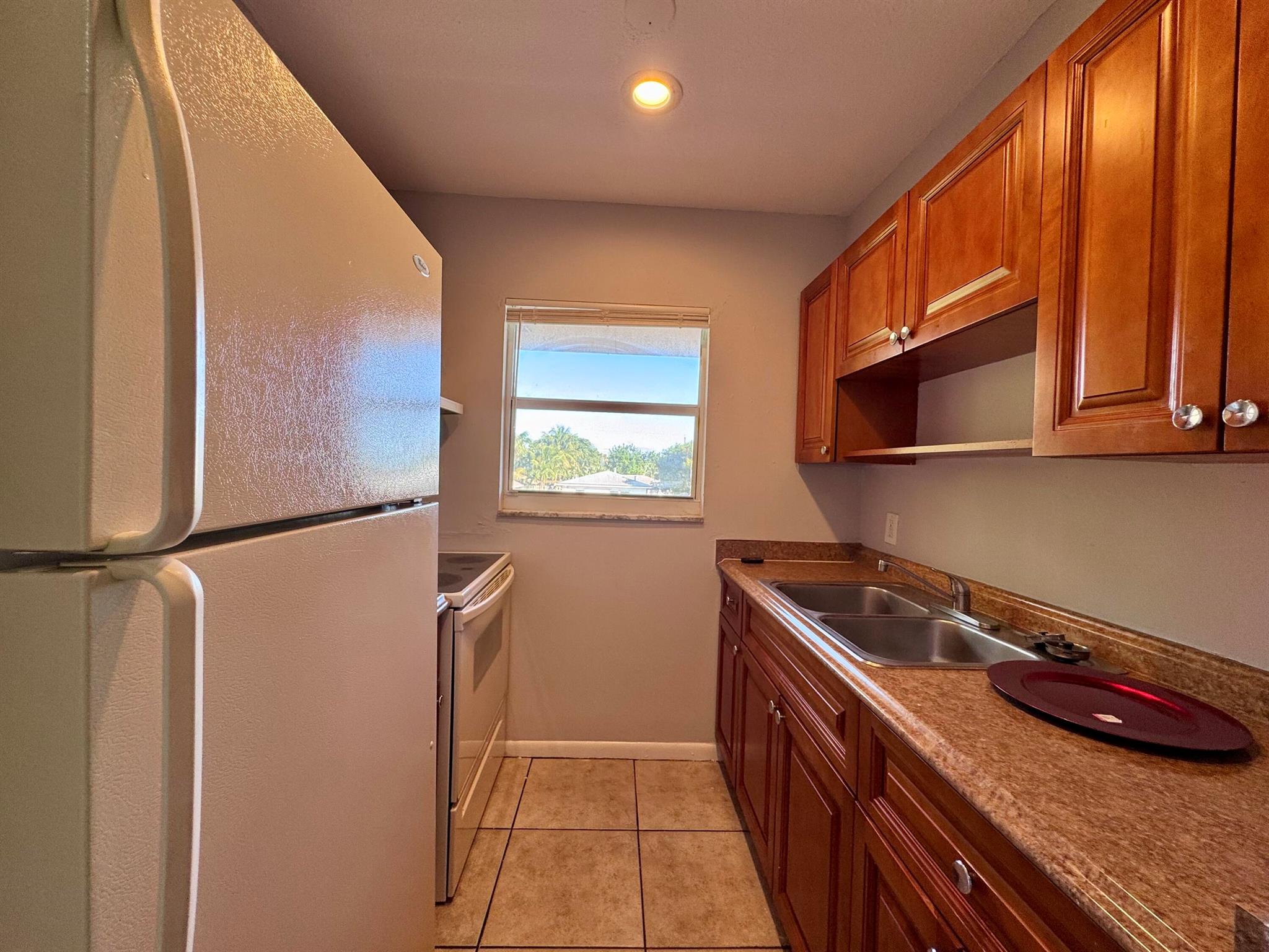 NORTH LAKE WORTH - Residential Lease