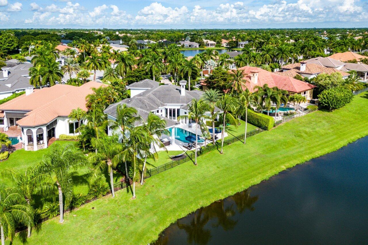 WINDSOR BAY - Residential