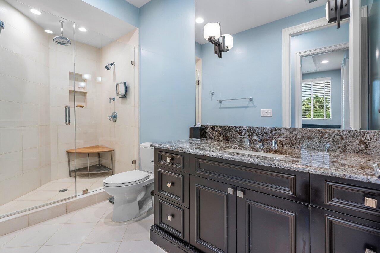 WINDSOR BAY - Residential