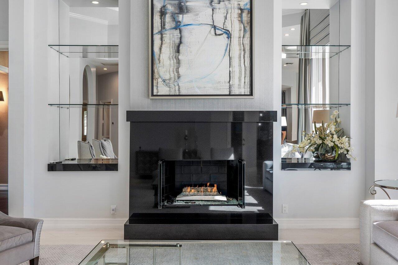 WINDSOR BAY - Residential