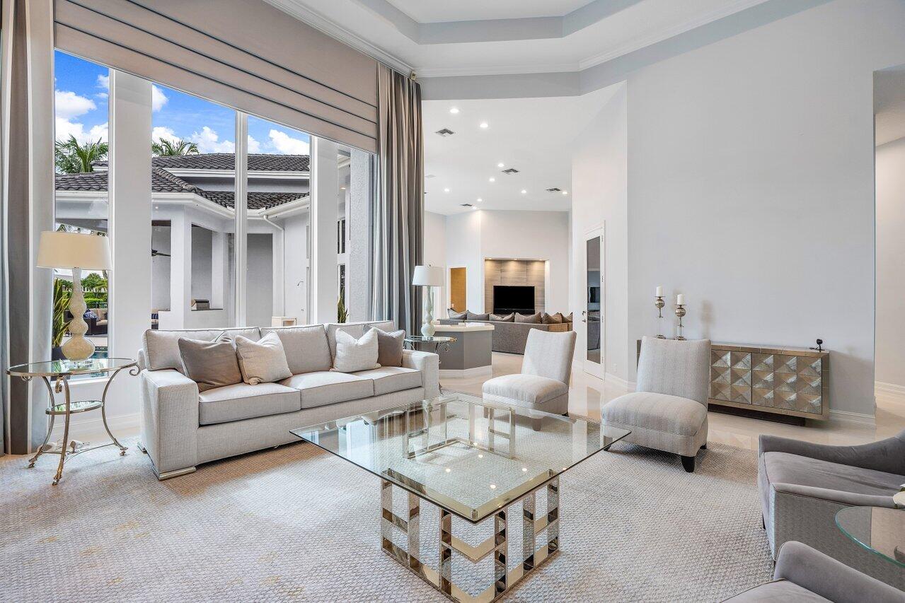 WINDSOR BAY - Residential