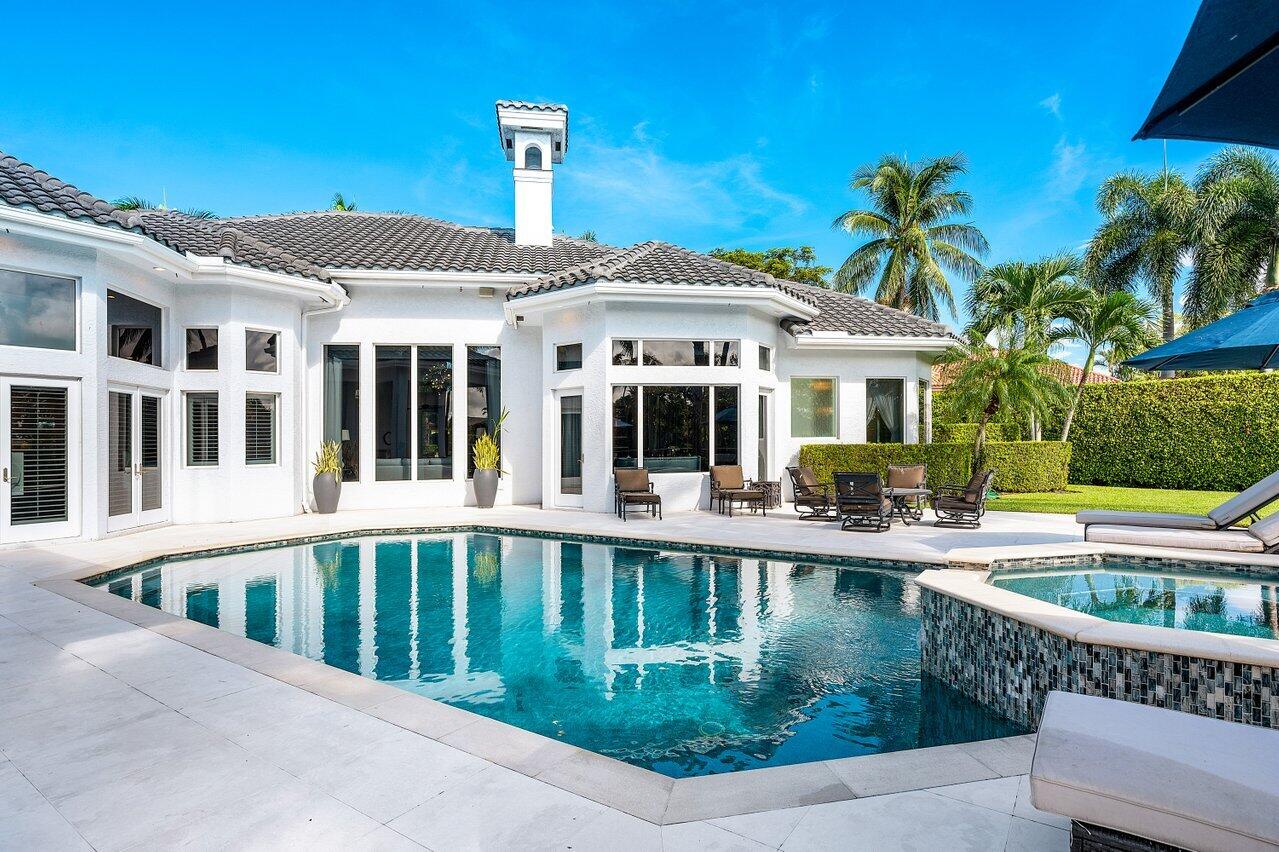 WINDSOR BAY - Residential