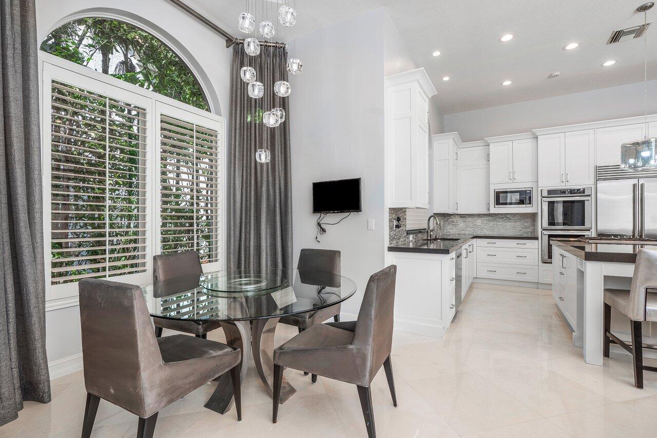 WINDSOR BAY - Residential