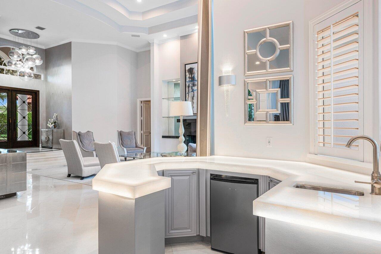 WINDSOR BAY - Residential