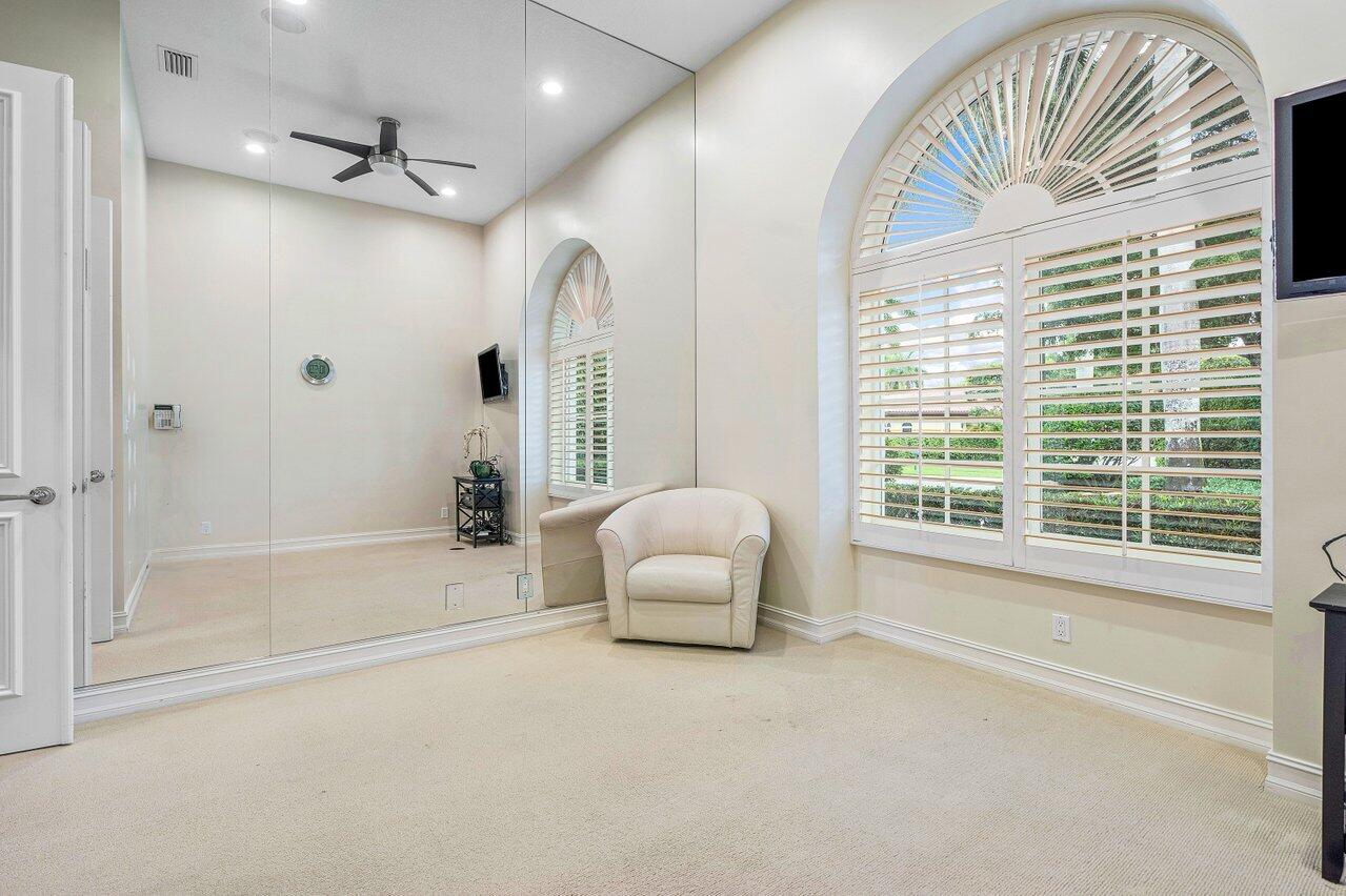 WINDSOR BAY - Residential