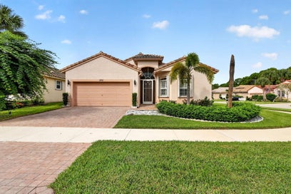 Townhomes and Villas with Garages in Florida's Treasure Coast 42 275 NW Toscane Trail Port St Lucie FL 34986