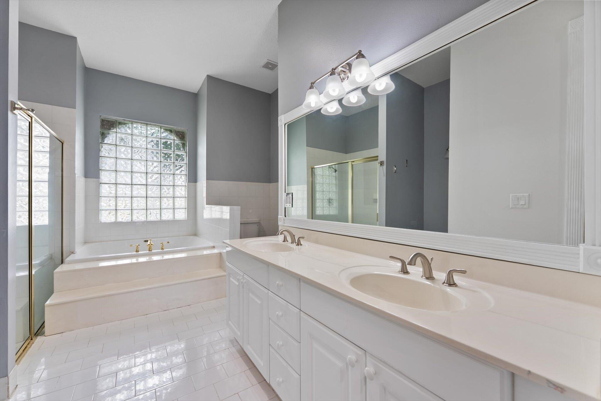 GREENVIEW SHORES 2 OF WEL - Residential