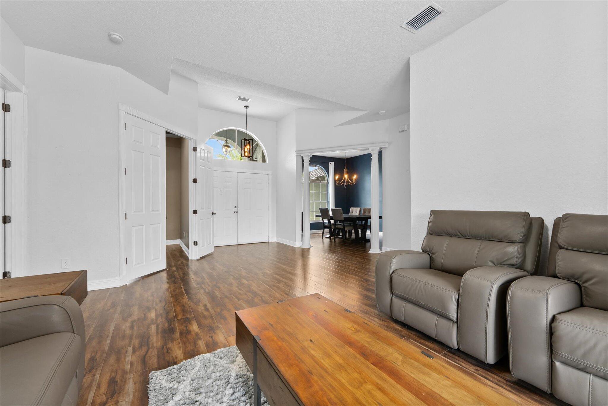 GREENVIEW SHORES 2 OF WEL - Residential