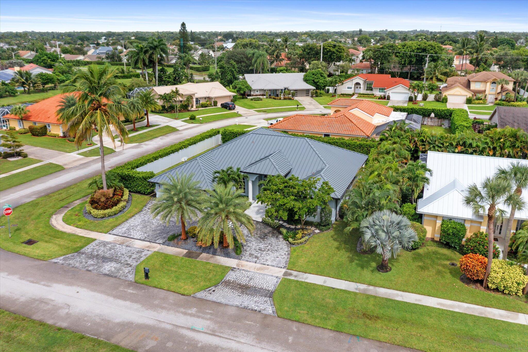 GREENVIEW SHORES 2 OF WEL - Residential