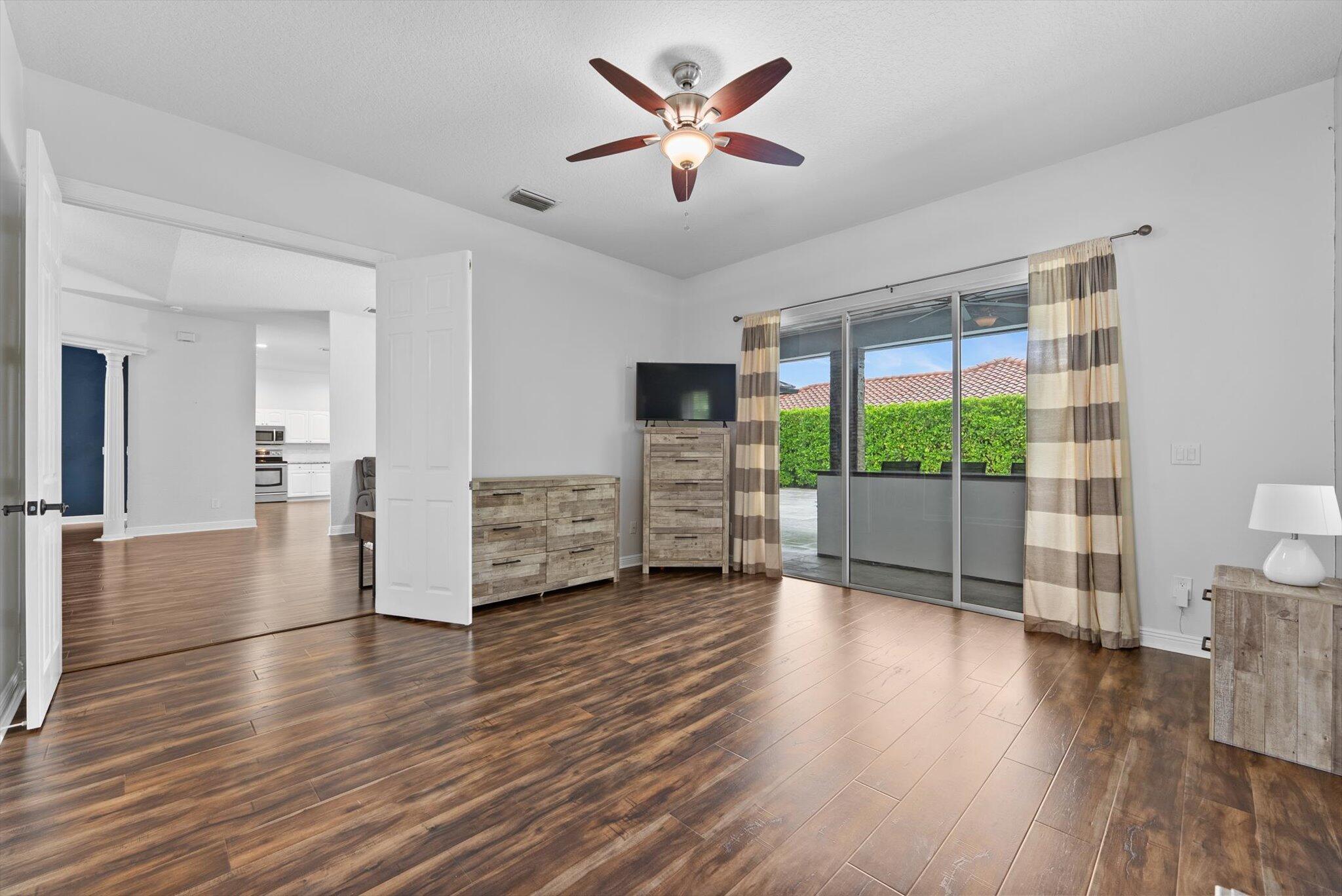 GREENVIEW SHORES 2 OF WEL - Residential