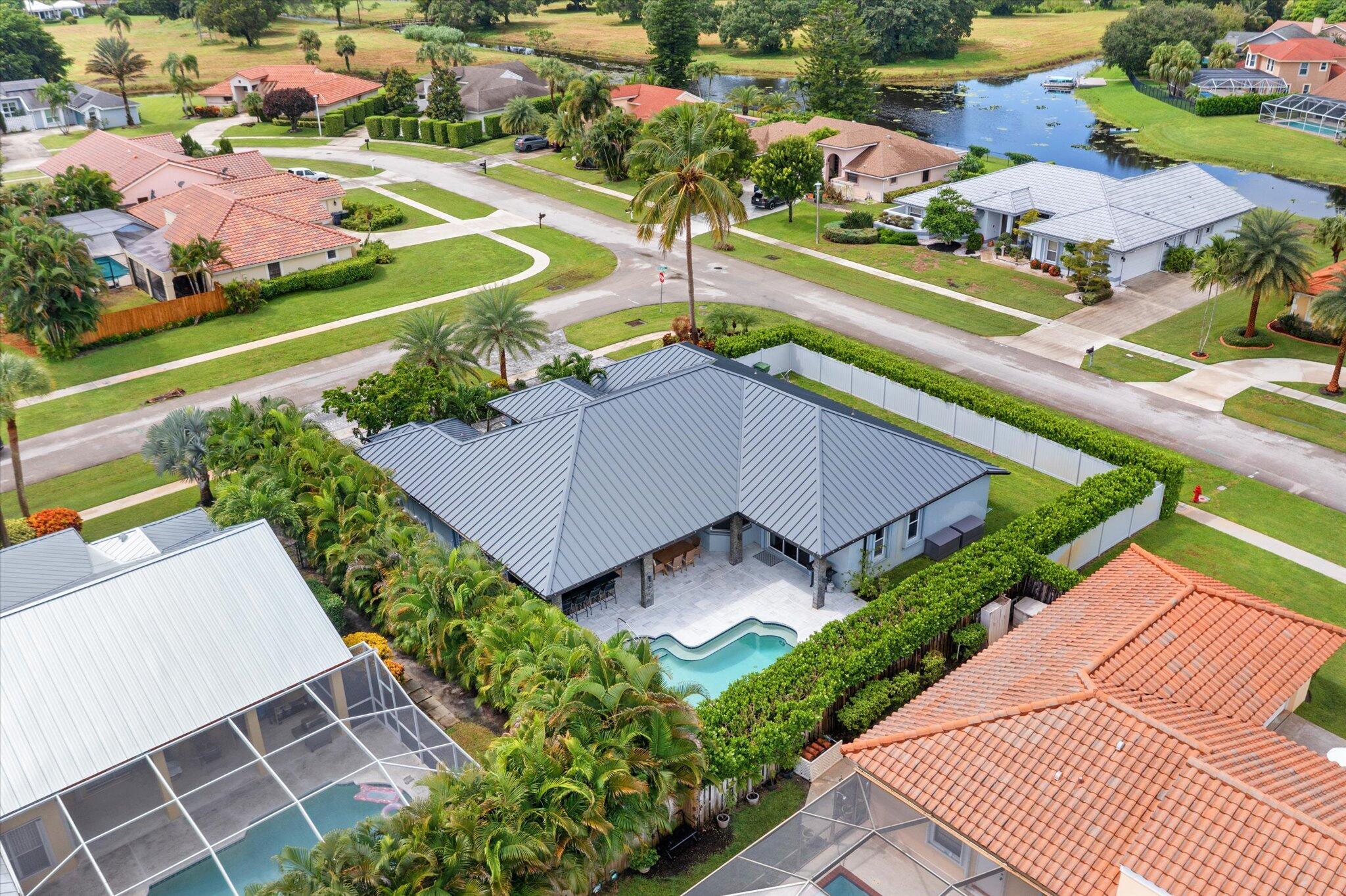 GREENVIEW SHORES 2 OF WEL - Residential