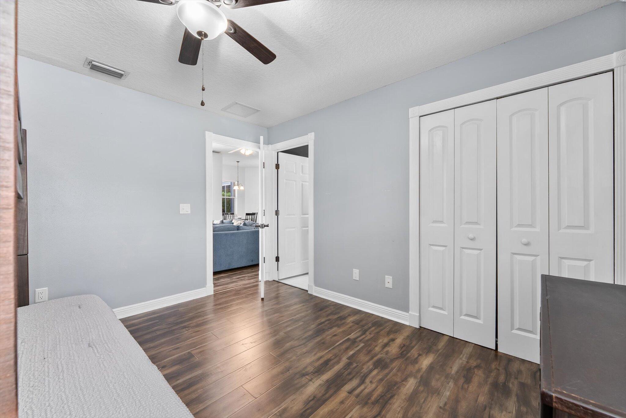 GREENVIEW SHORES 2 OF WEL - Residential