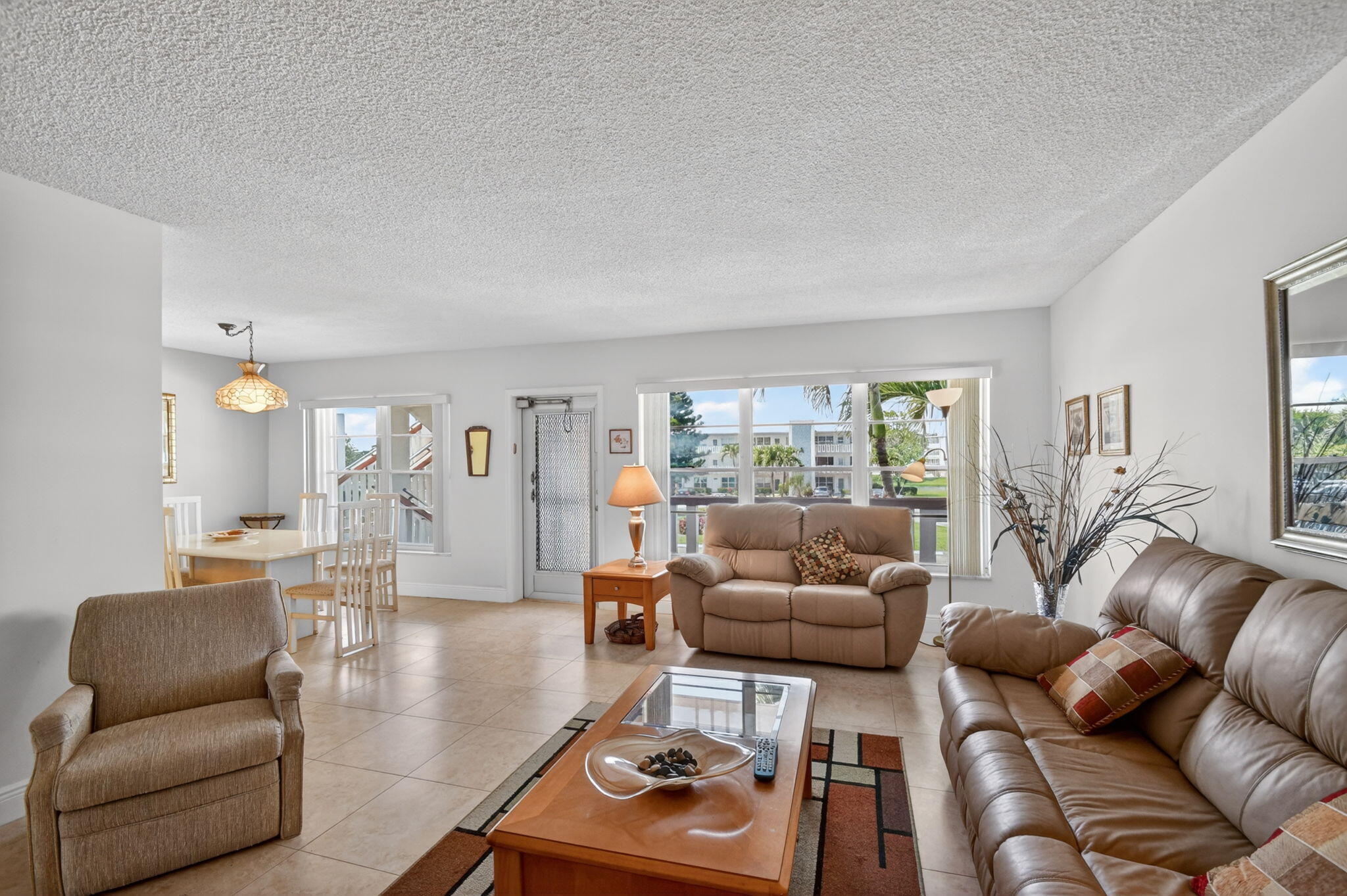 WELLINGTON CONDOS - Residential