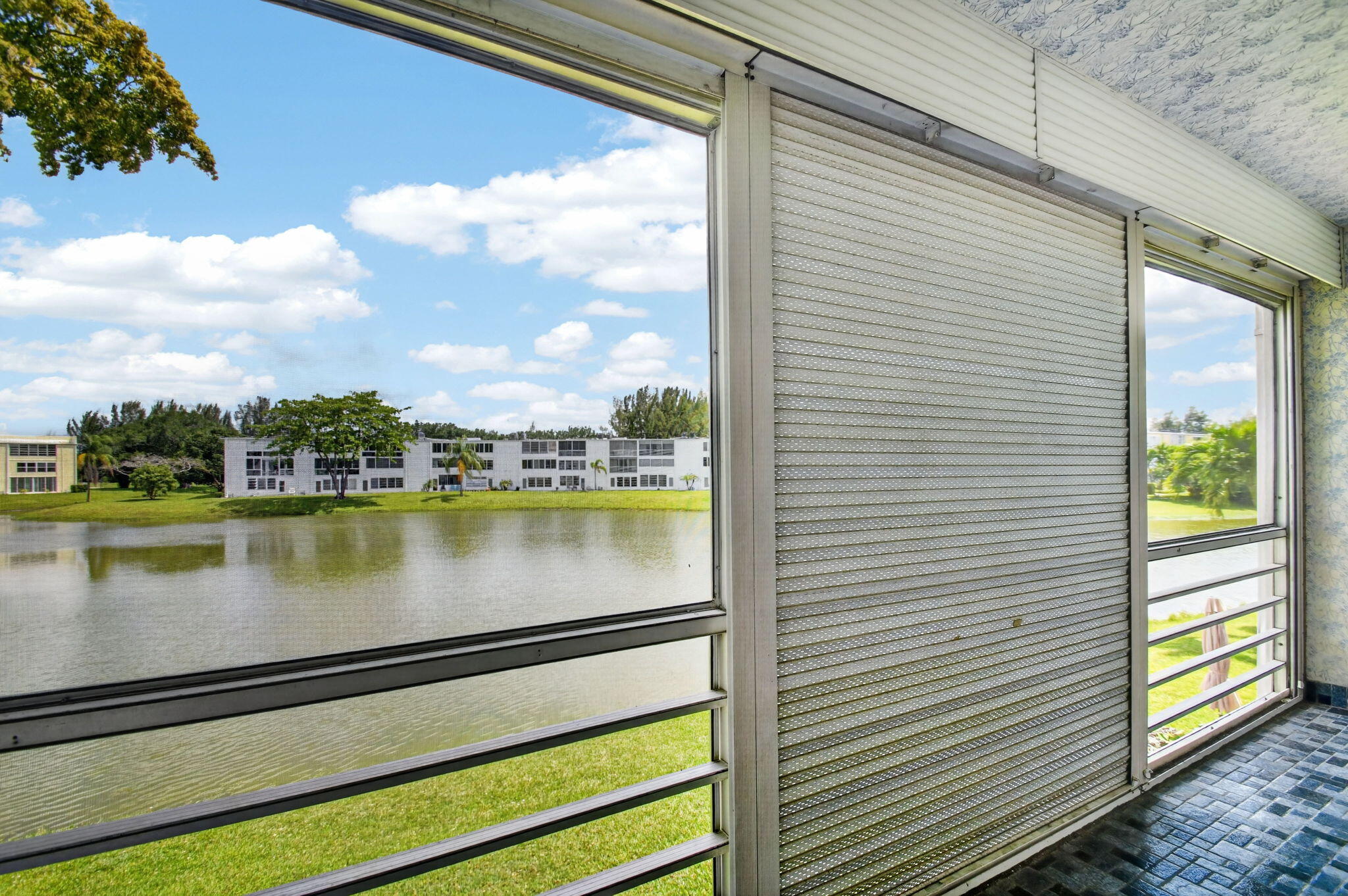 WELLINGTON CONDOS - Residential