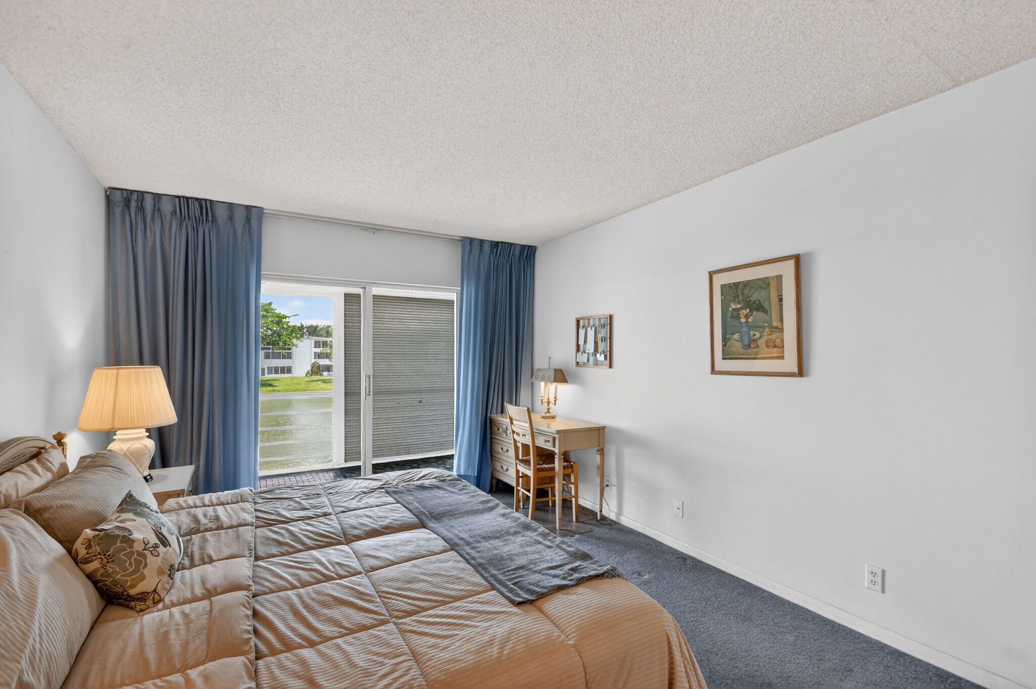 WELLINGTON CONDOS - Residential