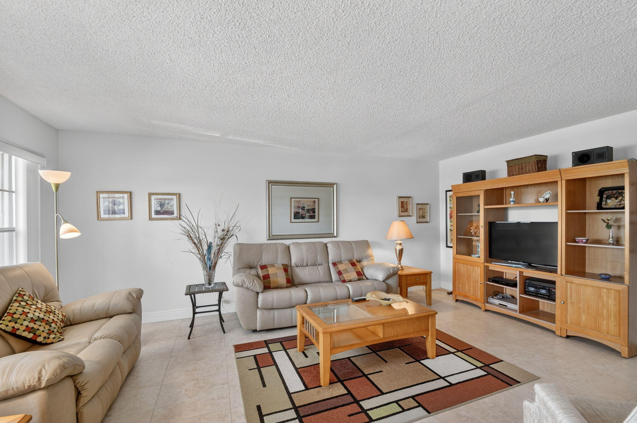 WELLINGTON CONDOS - Residential