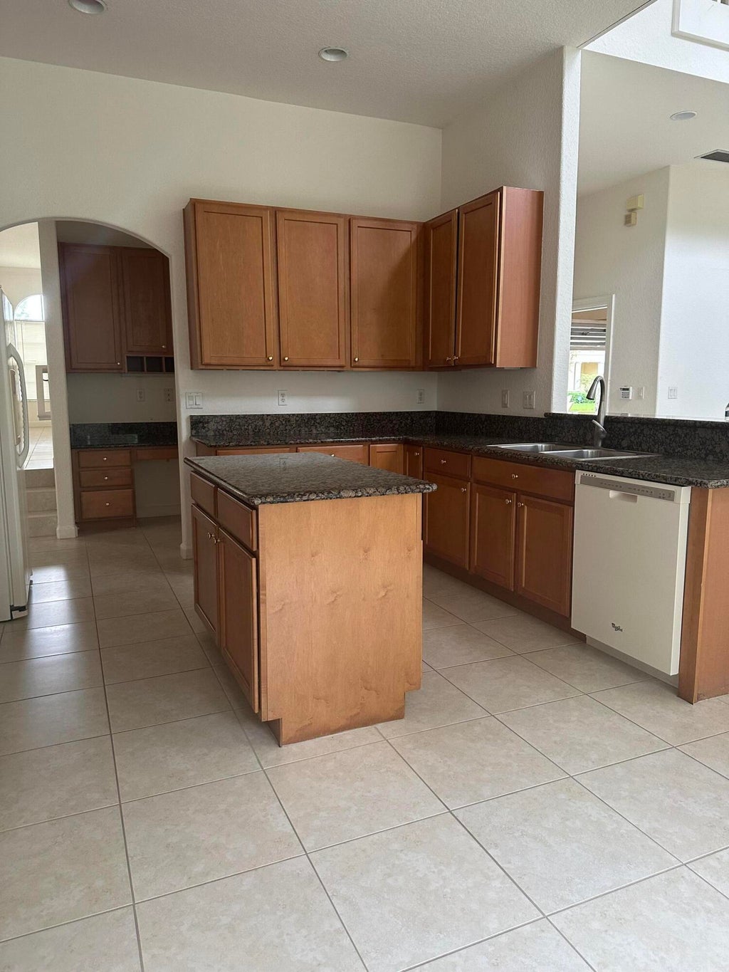 Photo of 8120 Bautista Way, Palm Beach Gardens, FL 33418 (MLS # B26069225)