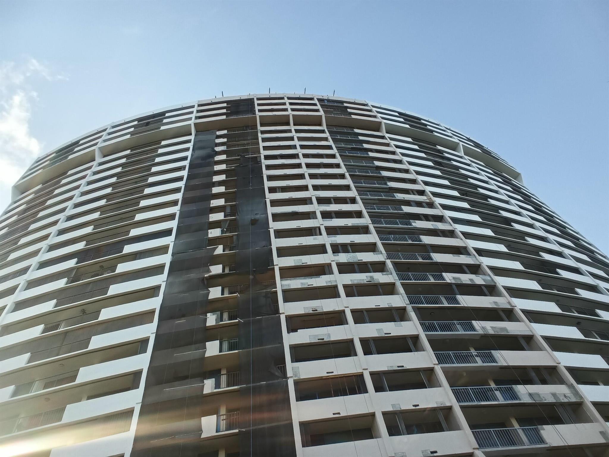 Waterfront highrise 145 u - Residential