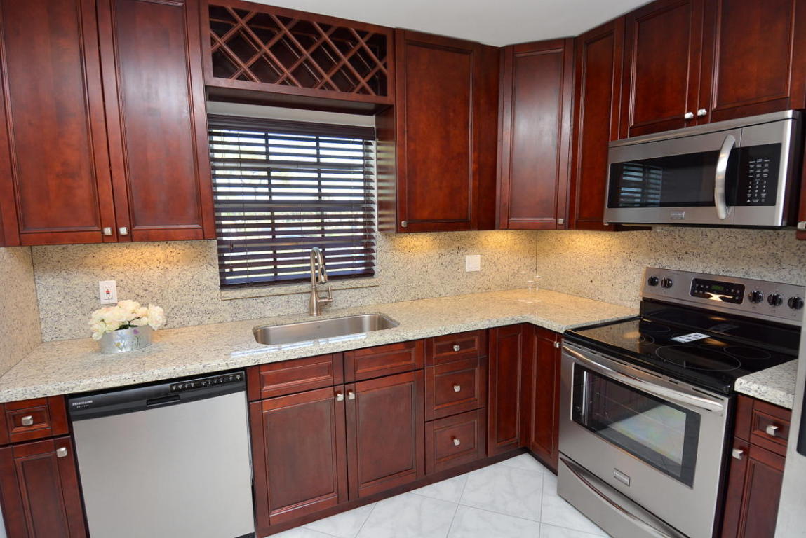 HIGH POINT OF FORT PIERCE CONDO SEC 3 - Residential Lease