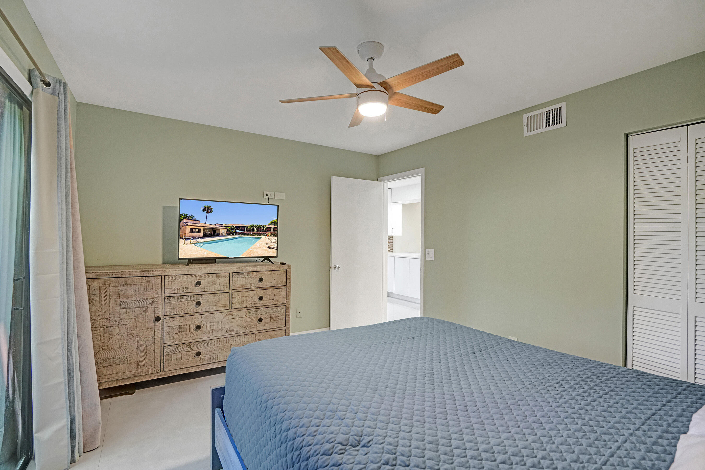 SANDPIPER BAY - Residential