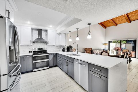 3319 Oak Dr 3319 Hollywood FL 33021