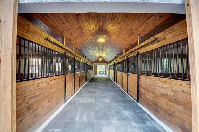 HOMELAND - Residential