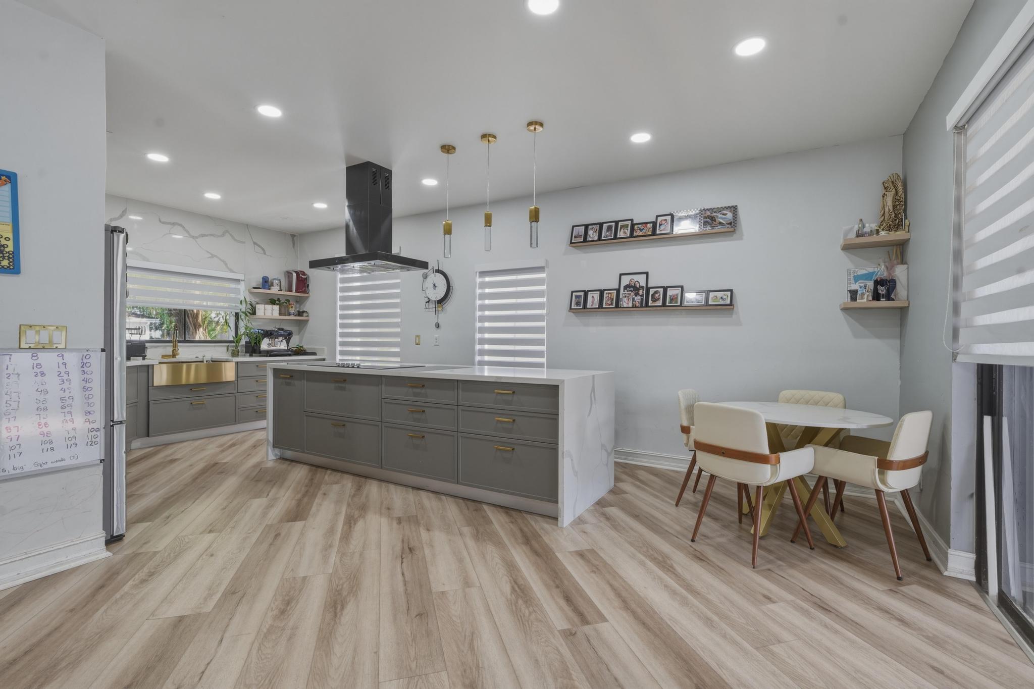 CHAPEL TRAIL REPLAT - Residential