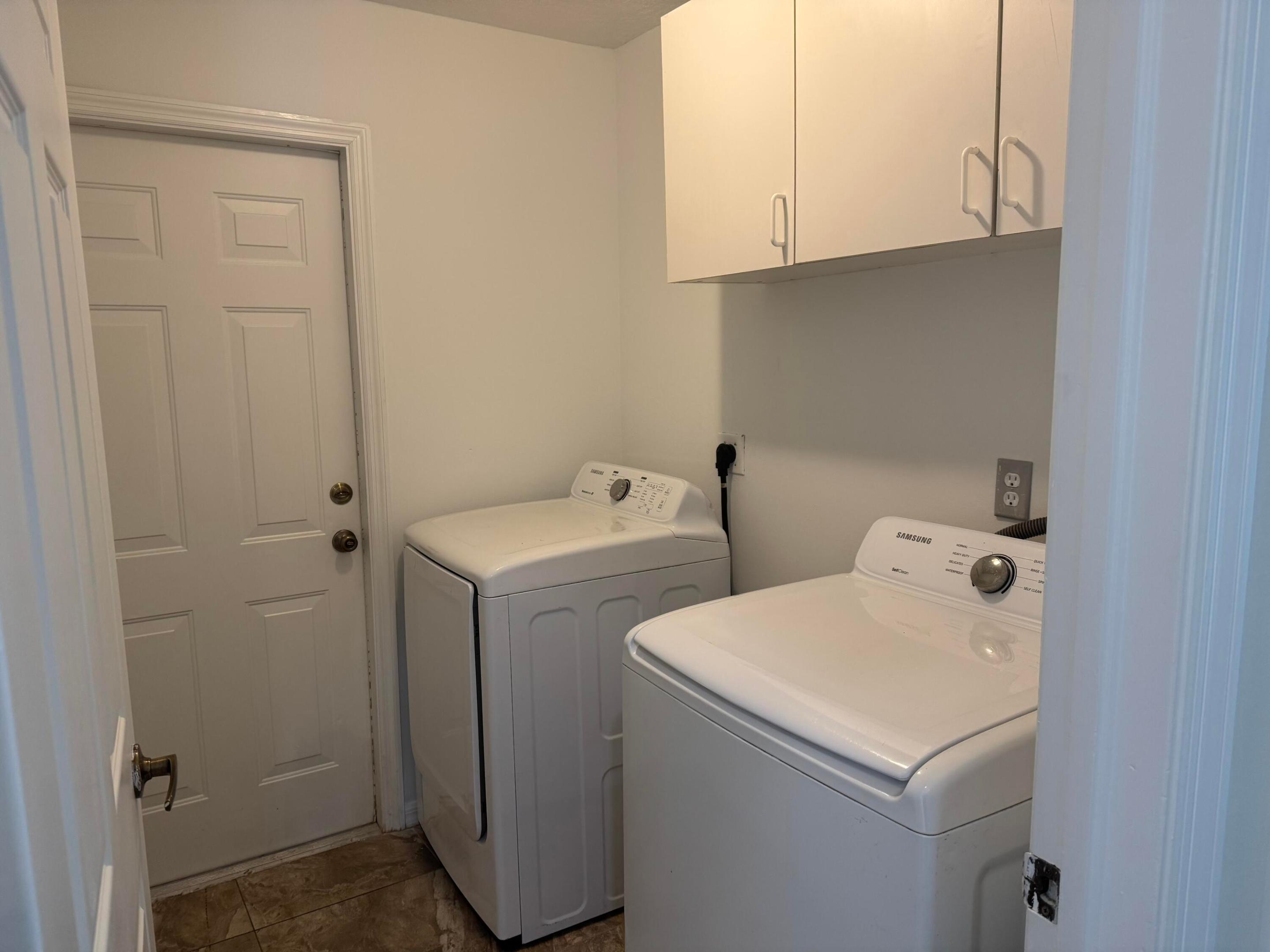 PORT ST LUCIE SECTION 33 - Residential