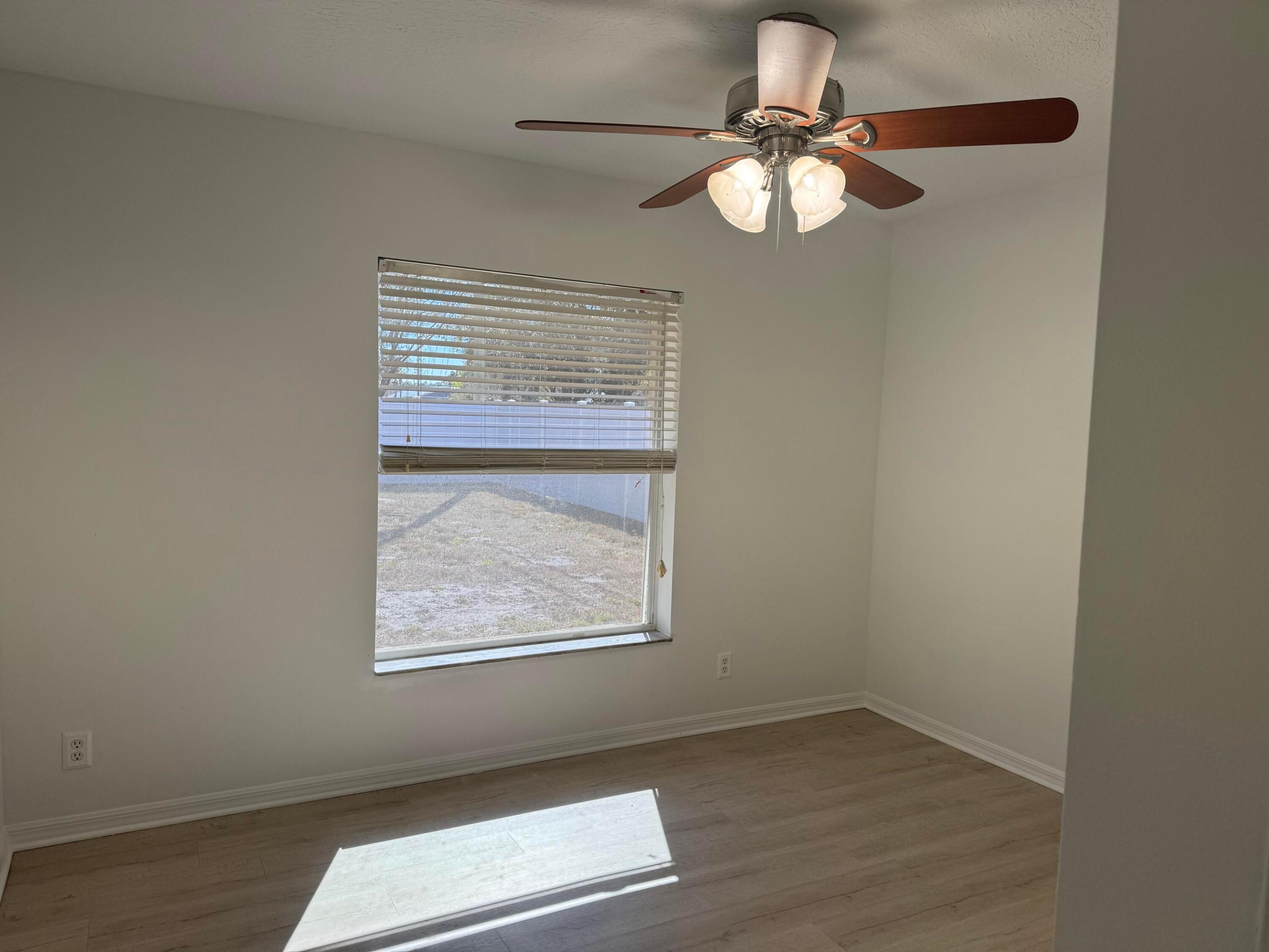 PORT ST LUCIE SECTION 33 - Residential