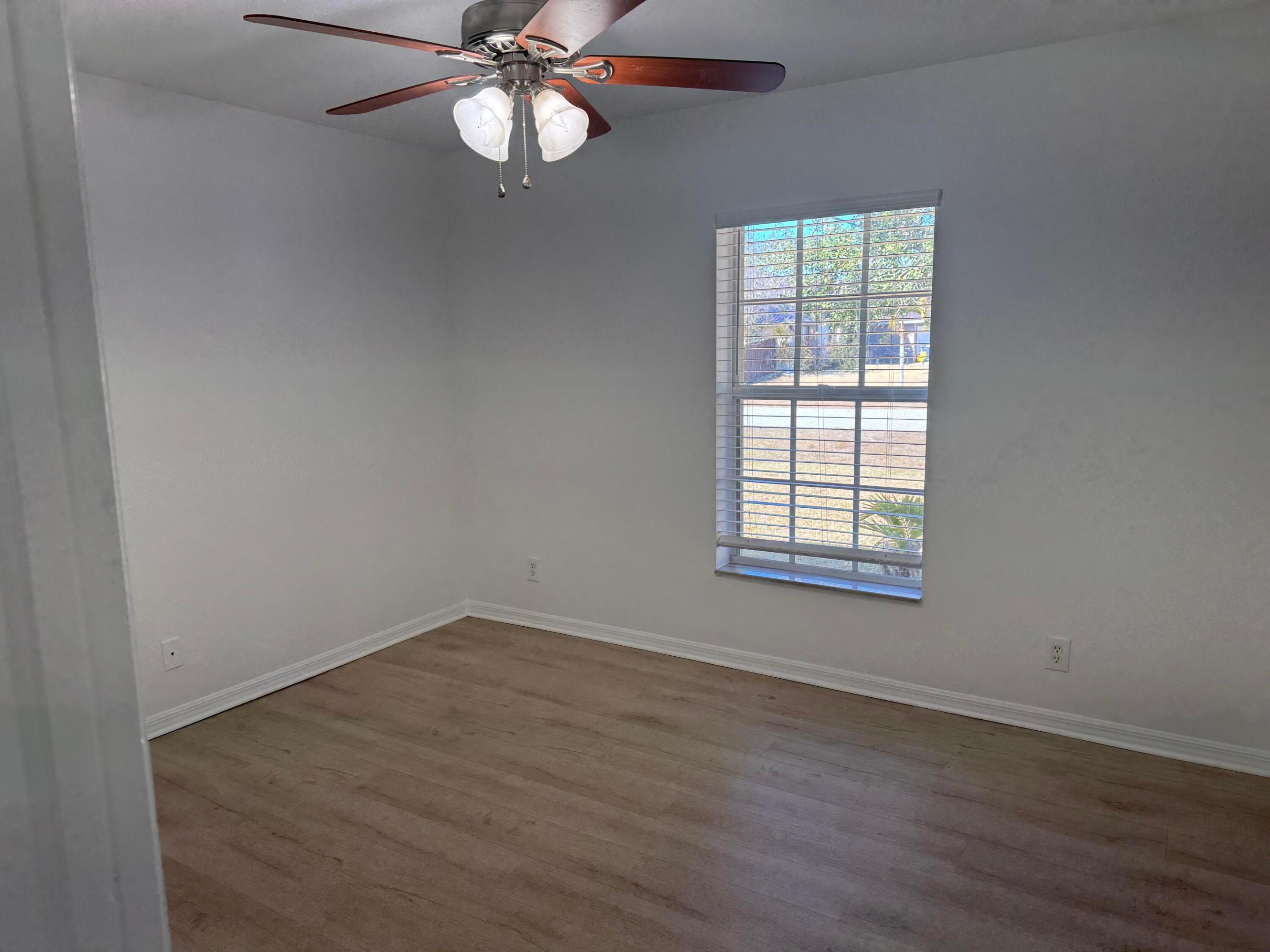 PORT ST LUCIE SECTION 33 - Residential