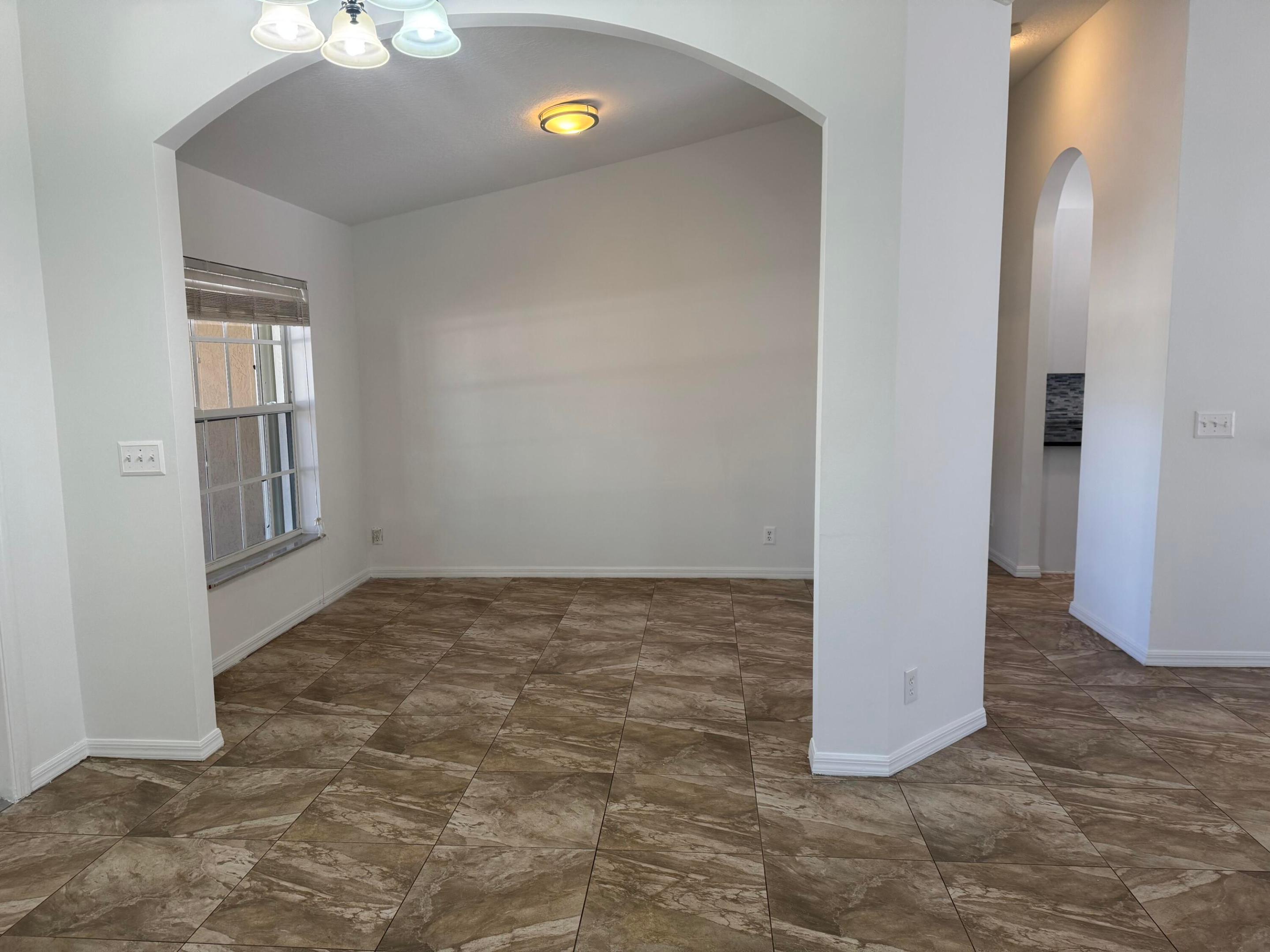 PORT ST LUCIE SECTION 33 - Residential