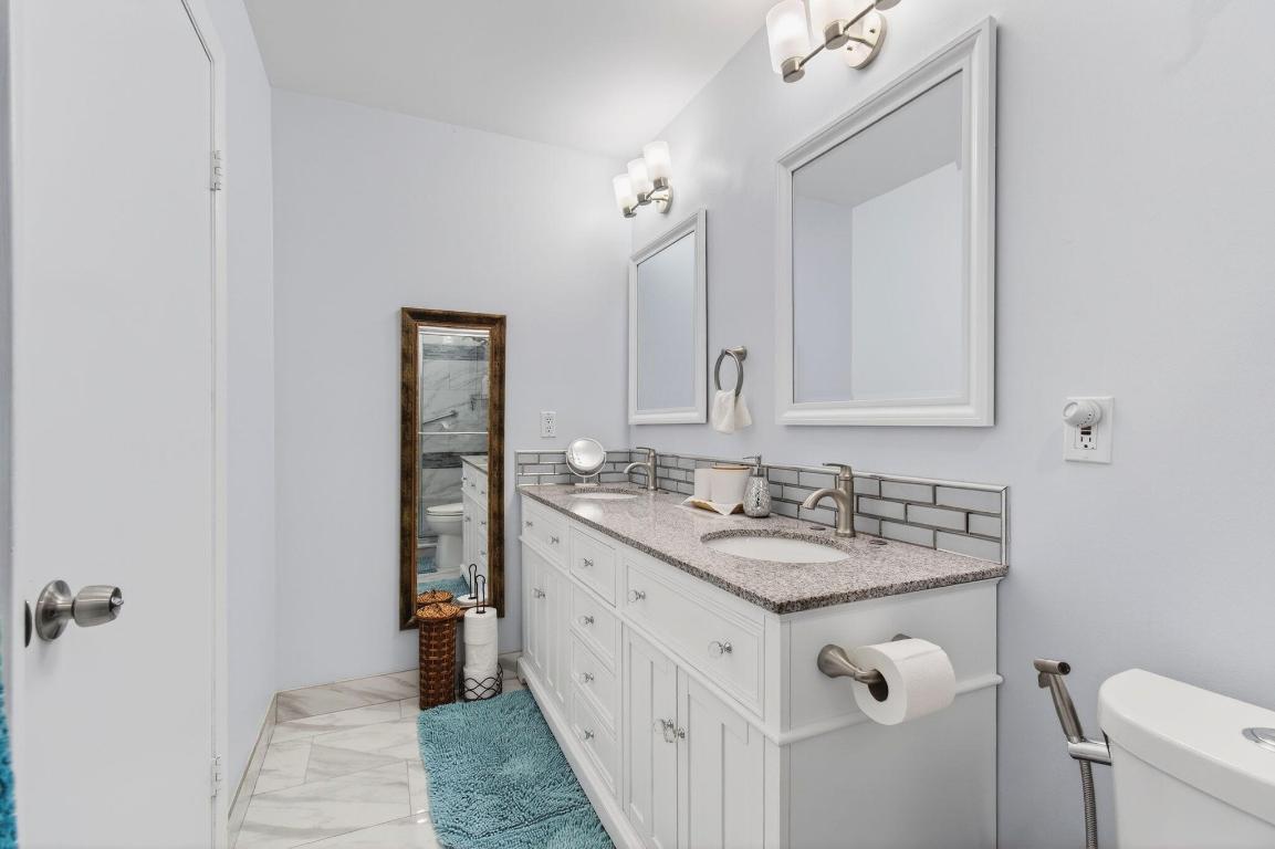 HIGH POINT OF DELRAY SEC 6 CONDO - Residential